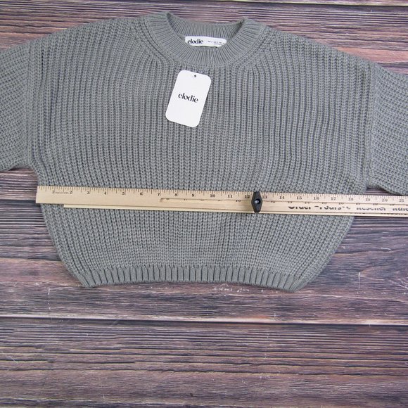 Elodie NEW Small Gray Crewneck Crop Sweater Knit Winter Acrylic - Picture 3 of 7